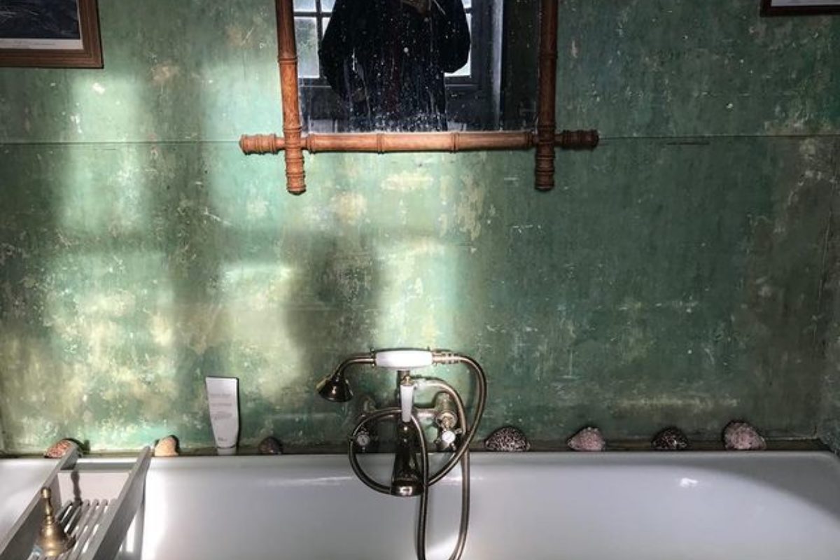 Arsenic Bathroom